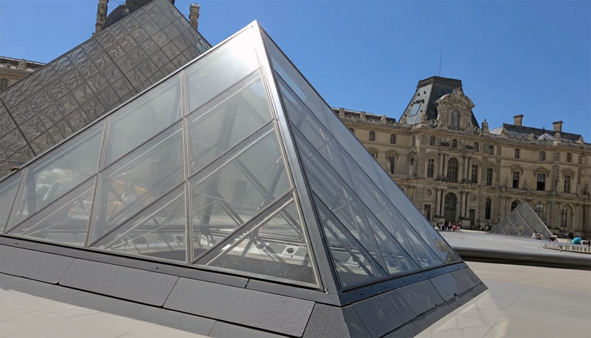 Louvre Museum