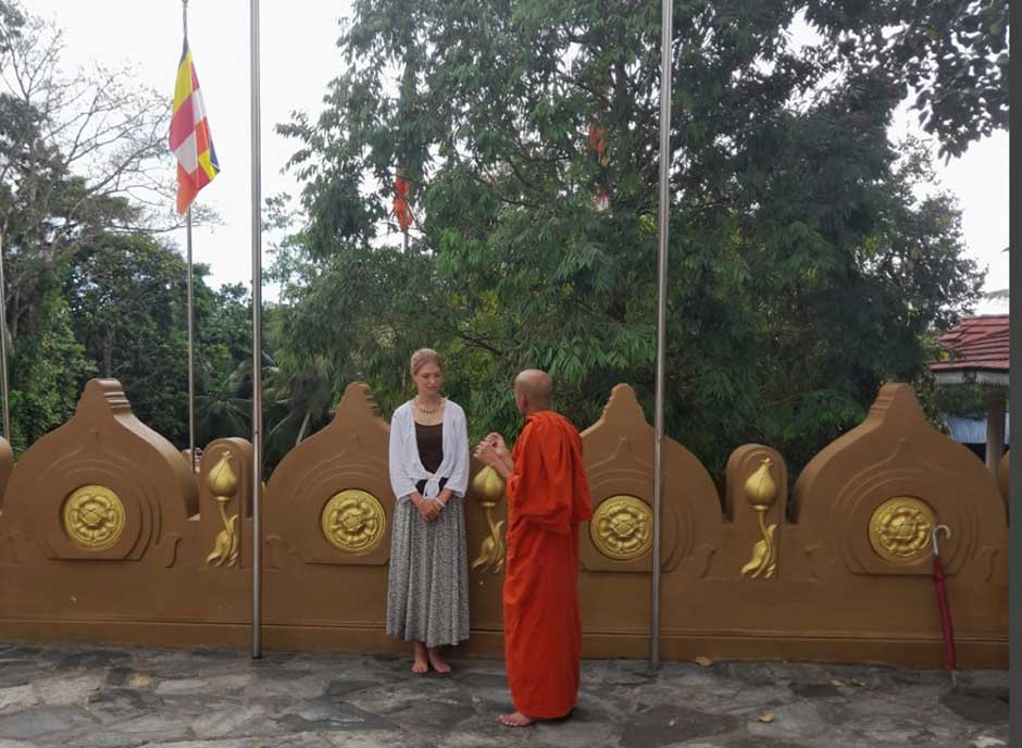 exploring buddhist culture sri lanka 