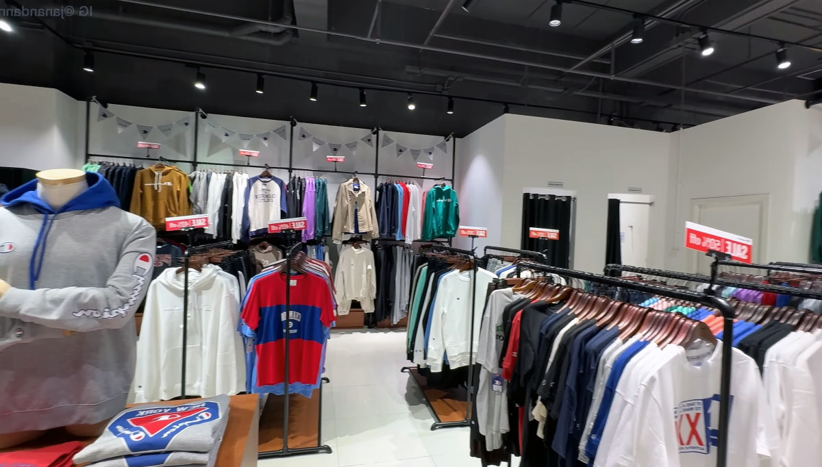 what colors to wear in thailand