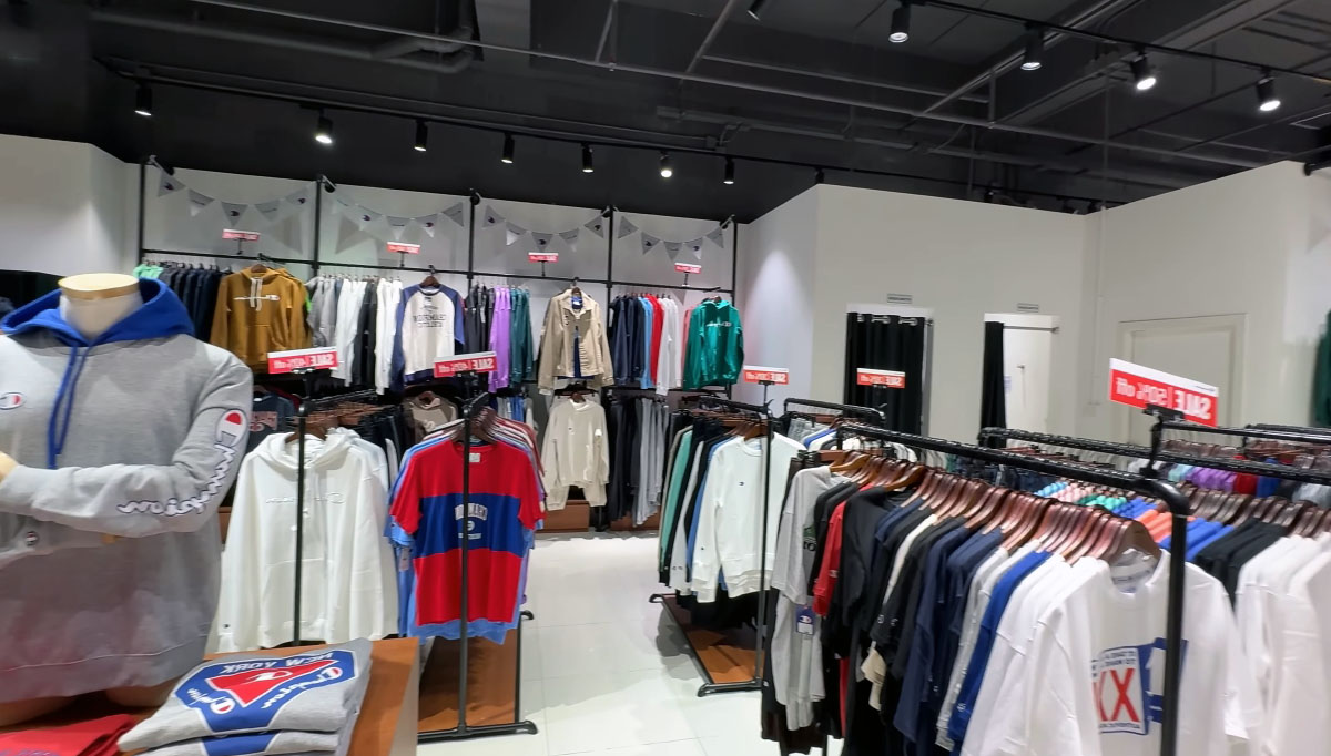 What to wear in thailand shopping