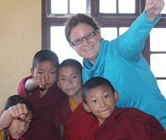 Buddhist Monastery Stay with Peace and Compassion while Volunteering Abroad