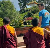 Experiencing Monastic Life While Volunteering Abroad with Harmony and Service