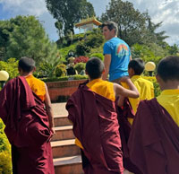 Meditation, Buddhism and Volunteering with the Monks: A Story of a Traveler from Oregon